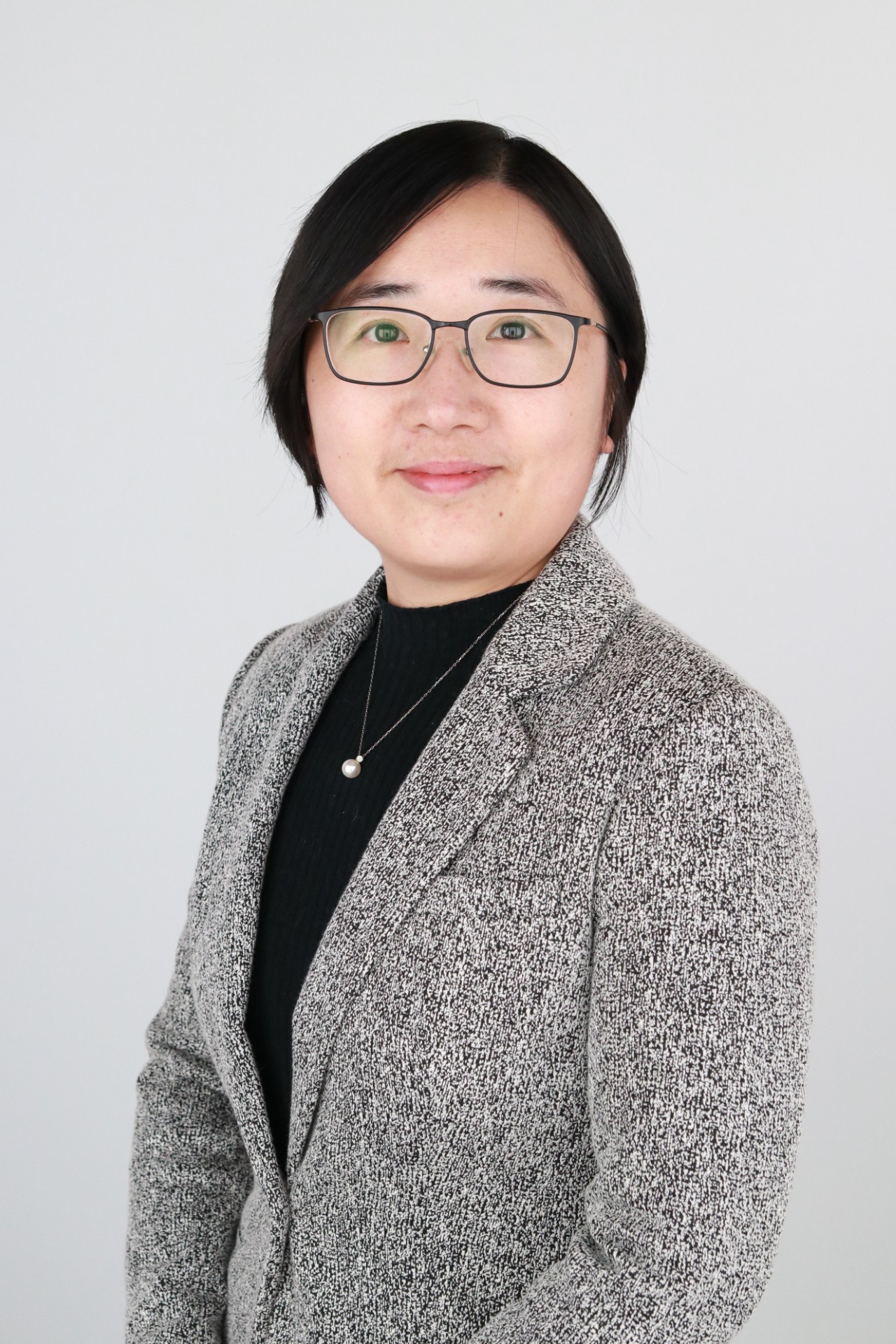 Zhou, Dr. Wenwen